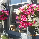 The Glenroy Hotel