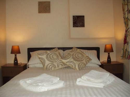 The Glenroy Bed & Breakfast